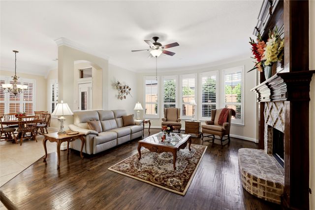 5931 Crescent Lane, Colleyville, TX 76034