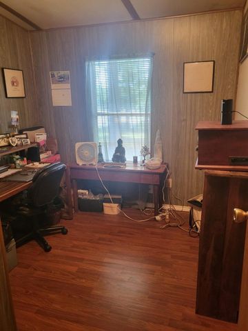 181 Chestnut Bend, Huntsville, TX 77320