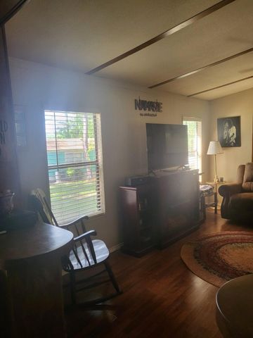 181 Chestnut Bend, Huntsville, TX 77320