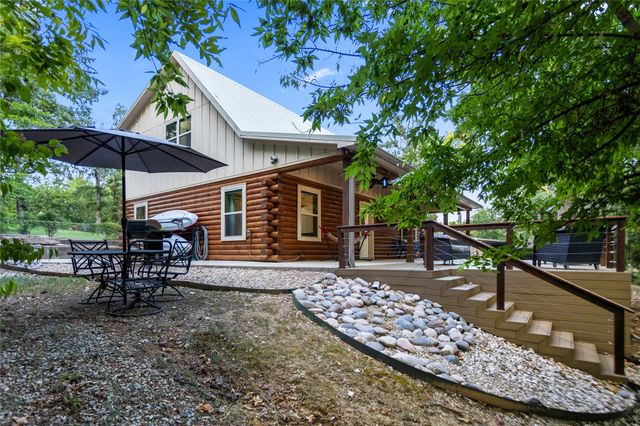 227 Shoreline Road, Pottsboro, TX 75076