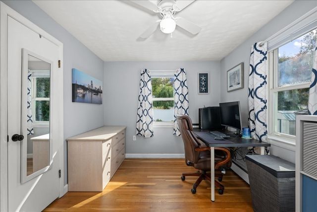 58 Putnam Hill Rd, Sutton, MA 01590