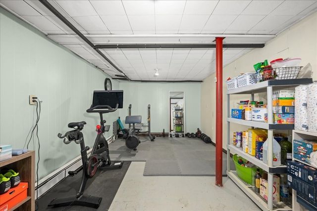 58 Putnam Hill Rd, Sutton, MA 01590