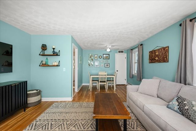 58 Putnam Hill Rd, Sutton, MA 01590