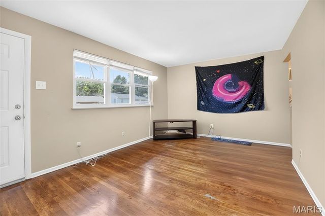 9151 Ramona Avenue, St John, MO 63121