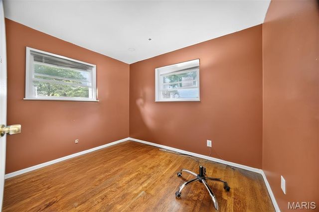 9151 Ramona Avenue, St John, MO 63121