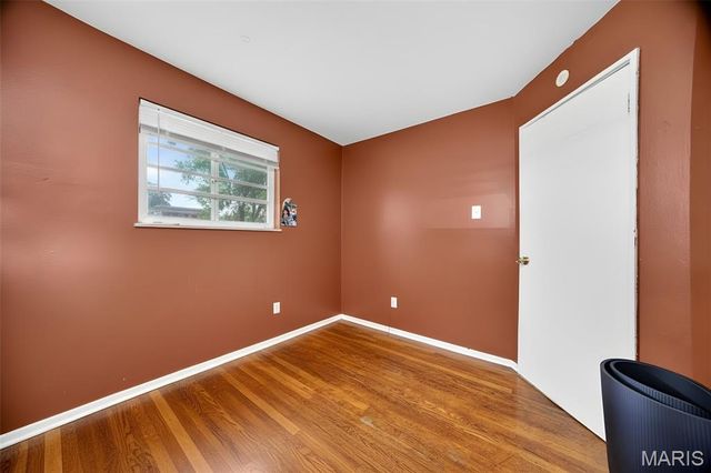 9151 Ramona Avenue, St John, MO 63121
