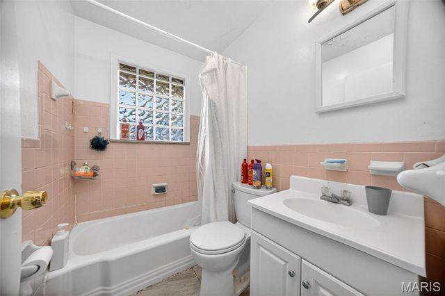 9151 Ramona Avenue, St John, MO 63121