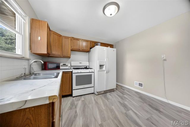 9151 Ramona Avenue, St John, MO 63121