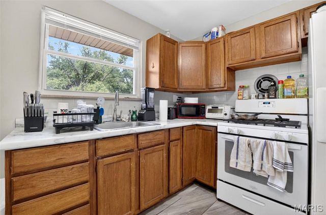 9151 Ramona Avenue, St John, MO 63121