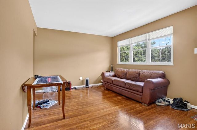 9151 Ramona Avenue, St John, MO 63121
