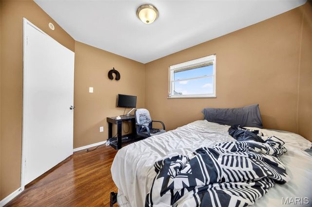9151 Ramona Avenue, St John, MO 63121