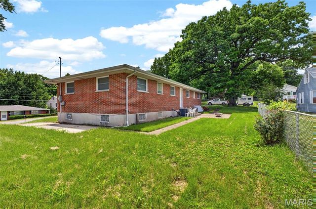 9151 Ramona Avenue, St John, MO 63121