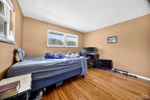 9151 Ramona Avenue, St John, MO 63121