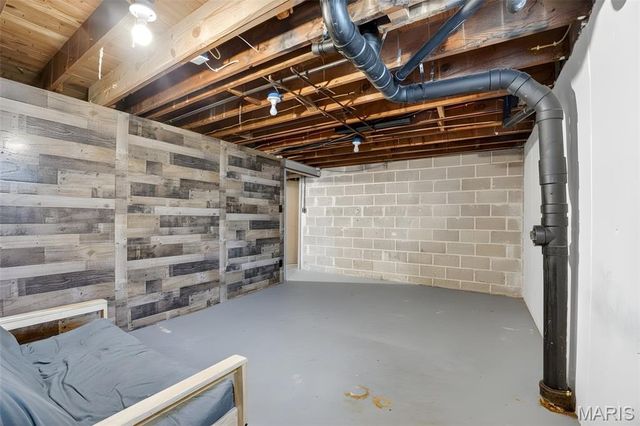 9151 Ramona Avenue, St John, MO 63121