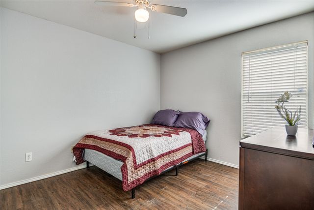 4033 Shawnee Trail, Heartland, TX 75126