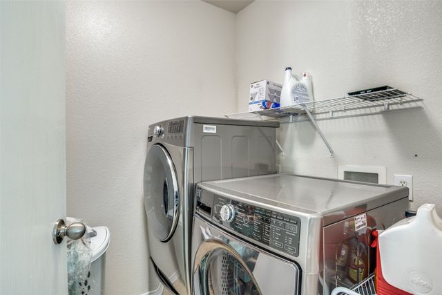 4033 Shawnee Trail, Heartland, TX 75126