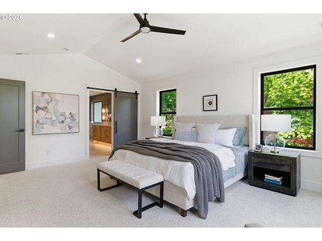 665 4TH St, Lake Oswego, OR 97034