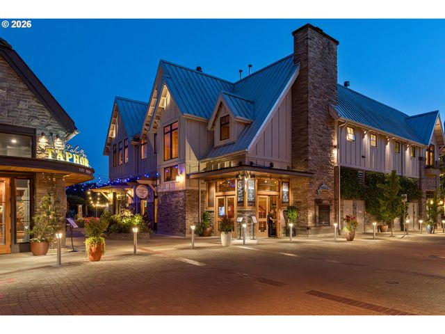 665 4TH St, Lake Oswego, OR 97034
