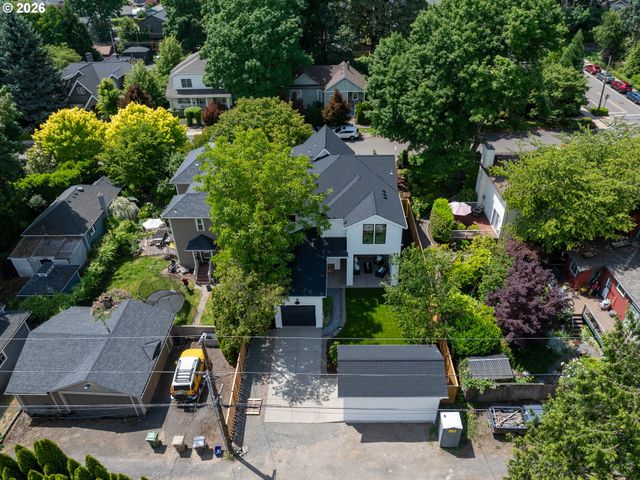 665 4TH St, Lake Oswego, OR 97034