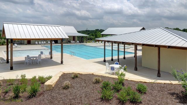 2662 Suncadia Lane, San Antonio, TX 78245