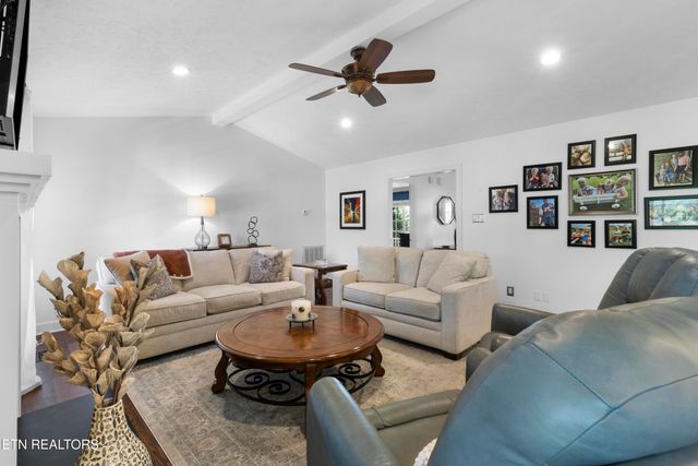 101 Ostenbarker St, Maryville, TN 37804