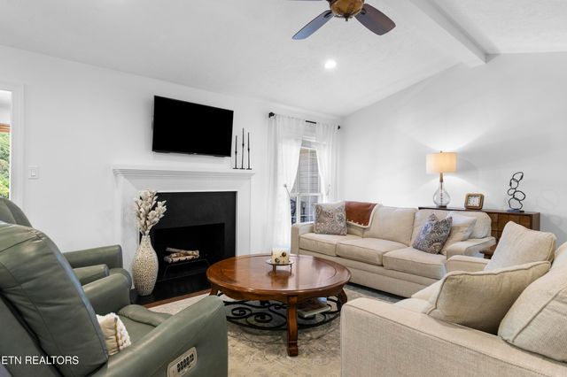 101 Ostenbarker St, Maryville, TN 37804