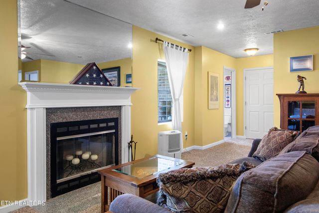 101 Ostenbarker St, Maryville, TN 37804