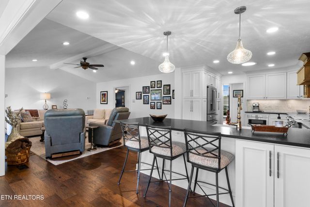 101 Ostenbarker St, Maryville, TN 37804