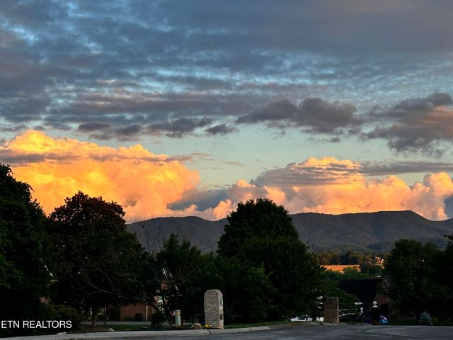 101 Ostenbarker St, Maryville, TN 37804