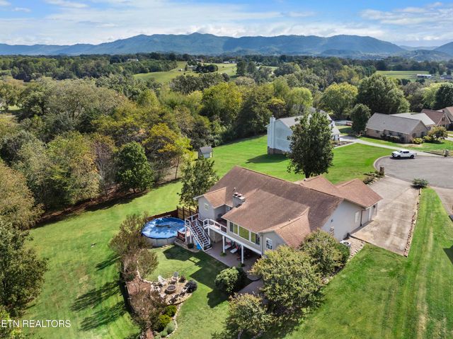 101 Ostenbarker St, Maryville, TN 37804