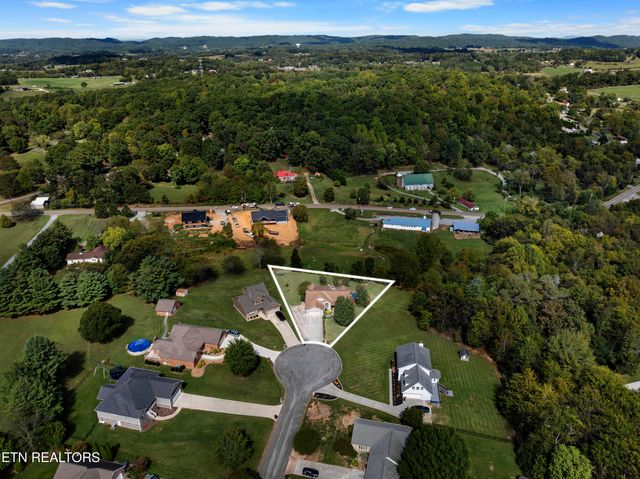 101 Ostenbarker St, Maryville, TN 37804