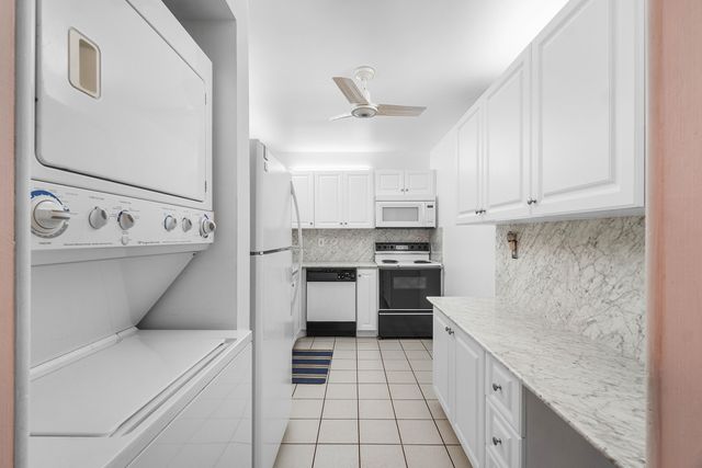10141 S 41st Dr Drive 193, Boynton Beach, FL 33436