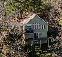 561 Deals Gap Road, Robbinsville, NC 28771