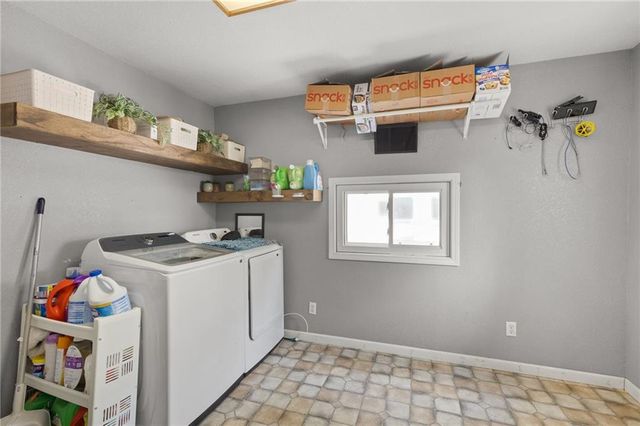 3728 S Marshall Avenue, Sedalia, MO 65031