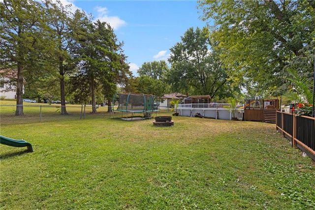 3728 S Marshall Avenue, Sedalia, MO 65031