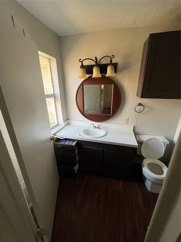 1530 Hillcrest Street, Mesquite, TX 75149