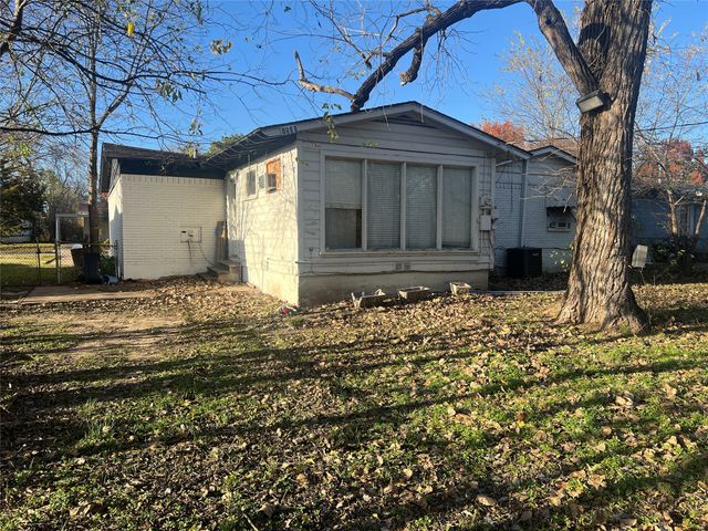 1530 Hillcrest Street, Mesquite, TX 75149