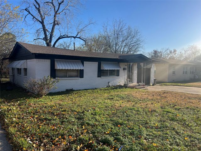 1530 Hillcrest Street, Mesquite, TX 75149