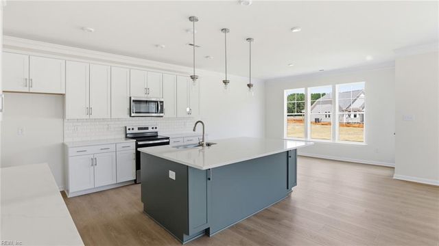 12199 Ava LN, Windsor, VA 23487