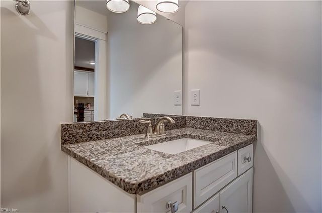 12199 Ava LN, Windsor, VA 23487