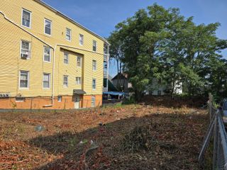 39 West Liberty Street, Waterbury, CT 06706