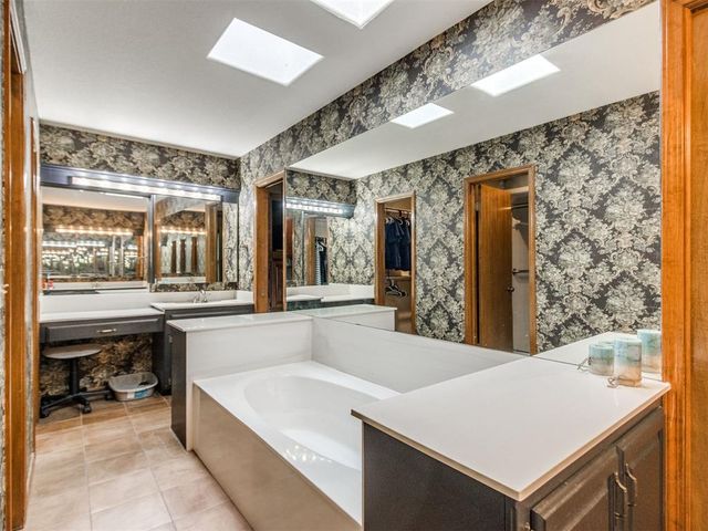 6105 Sudbury Drive, Oklahoma City, OK 73162