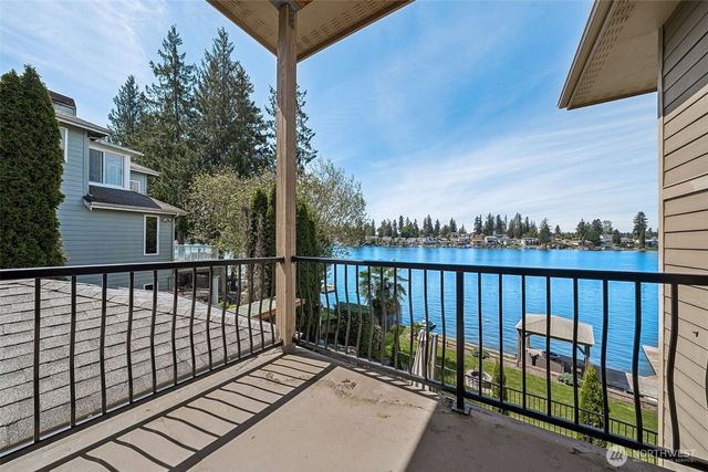 6804 Vandermark Road, Bonney Lake, WA 98391