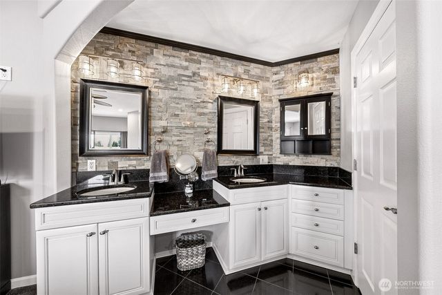 6804 Vandermark Road, Bonney Lake, WA 98391