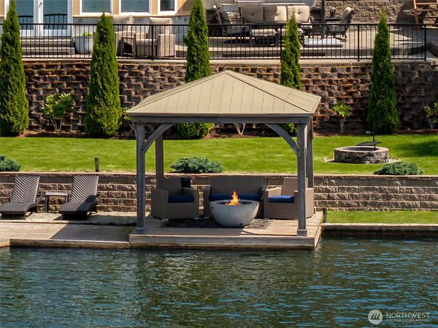 6804 Vandermark Road, Bonney Lake, WA 98391