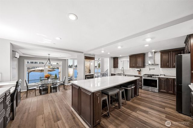 6804 Vandermark Road, Bonney Lake, WA 98391