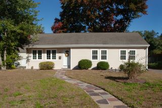 40 Larrabee Street, East Hartford, CT 06108