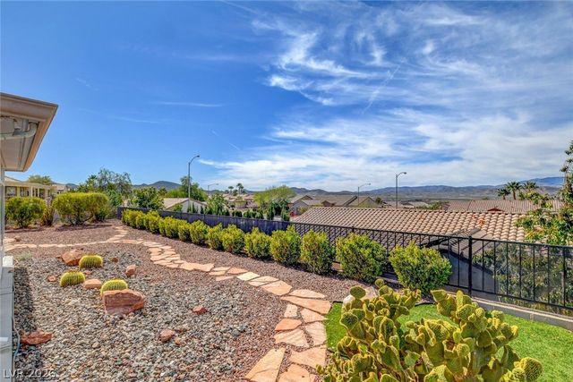 2075 Mountain City Street, Henderson, NV 89052