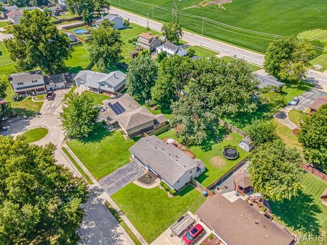 41 Steelecrest Lane, Granite City, IL 62040