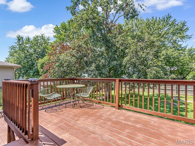 41 Steelecrest Lane, Granite City, IL 62040
